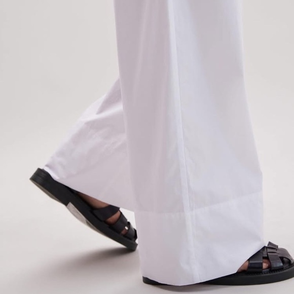 Richer Poorer Women's Weekend Poplin Pant - NWOT - Picture 3 of 7